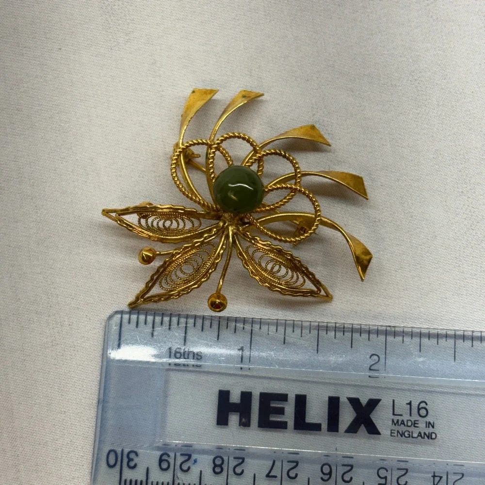 Unbranded Filigree Brooch Women OS Gold Excellent Jade Floral Mid Century Retro